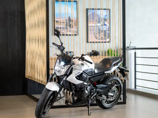 YAMAHA-XJ6 N YAMAHA-XJ6 N-2011