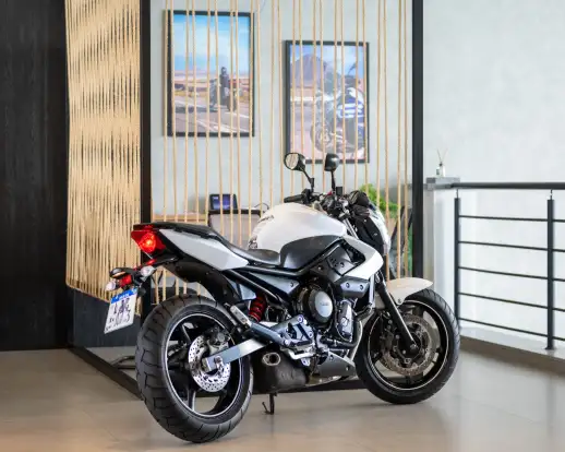 YAMAHA-XJ6 N YAMAHA-XJ6 N-2011