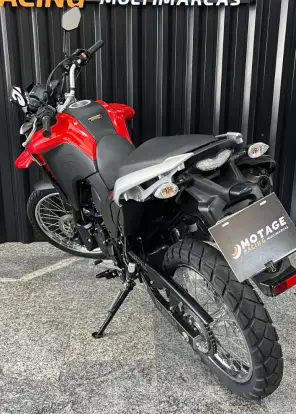 YAMAHA-XTZ 250 LANDER CONNECTED-2025