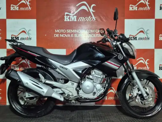 YAMAHA-YS 250 FAZER YAMAHA-YS 250 FAZER-2015