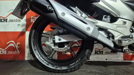 YAMAHA-YS 250 FAZER-2015