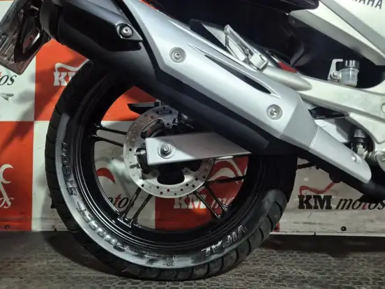 YAMAHA-YS 250 FAZER YAMAHA-YS 250 FAZER-2015