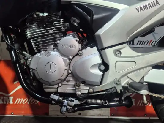 YAMAHA-YS 250 FAZER YAMAHA-YS 250 FAZER-2015