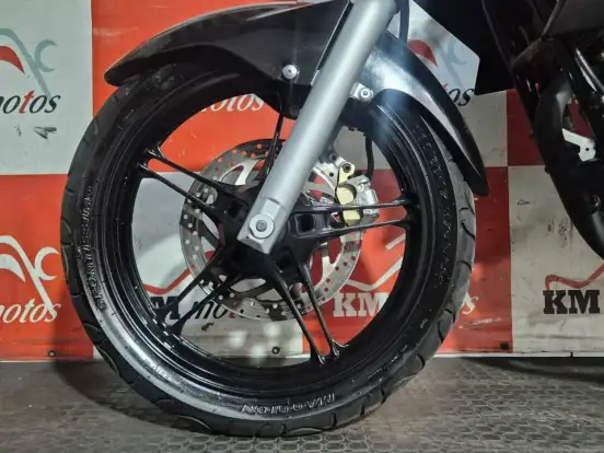 YAMAHA-YS 250 FAZER YAMAHA-YS 250 FAZER-2015