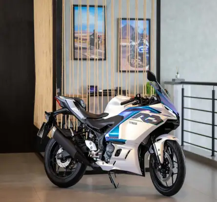 YAMAHA-YZF R3 ABS CONNECTED YAMAHA-YZF R3 ABS CONNECTED-2025