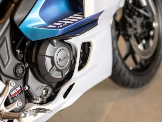 YAMAHA-YZF R3 ABS CONNECTED YAMAHA-YZF R3 ABS CONNECTED-2025