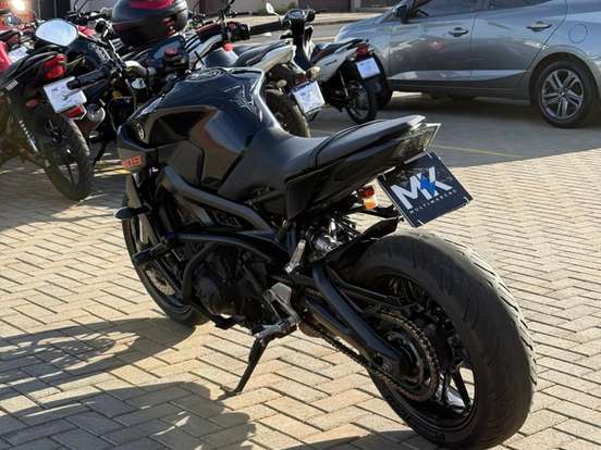 YAMAHA-MT-09 YAMAHA-MT-09-2019