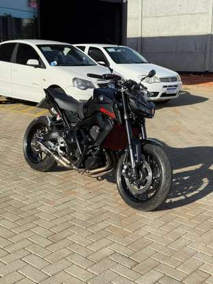 YAMAHA-MT-09-2019