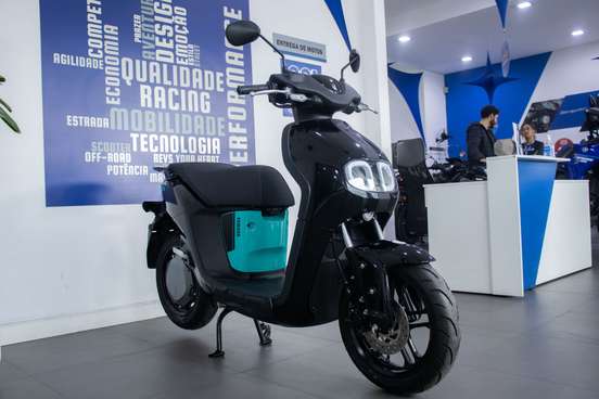 YAMAHA-NEOS CONNECTED-2025