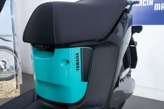 YAMAHA-NEOS CONNECTED-2025