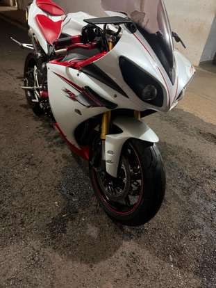 YAMAHA-YZF R1-2009