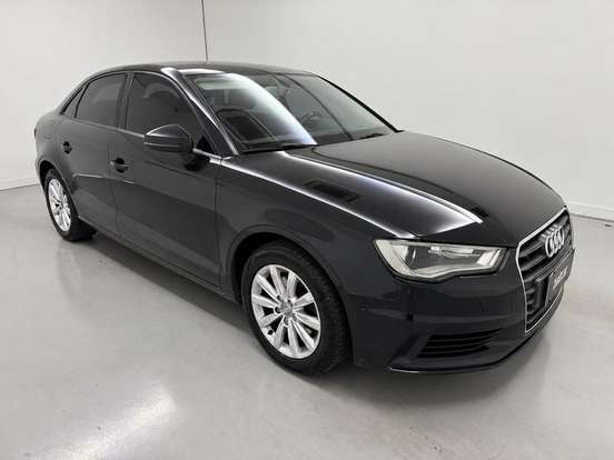 AUDI-A3-1.4 TFSI SEDAN ATTRACTION 16V GASOLINA 4P S-TRONIC AUDI-A3-2014