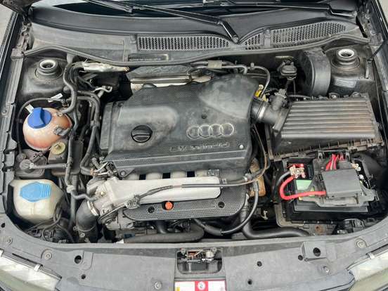 AUDI-A3-1.8 20V GASOLINA 4P AUTOMÁTICO AUDI-A3-2005