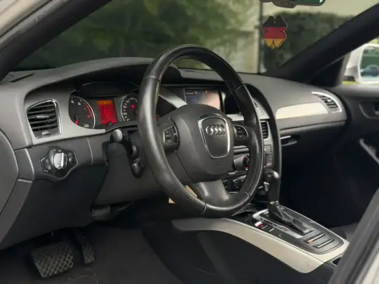 AUDI-A4-2008