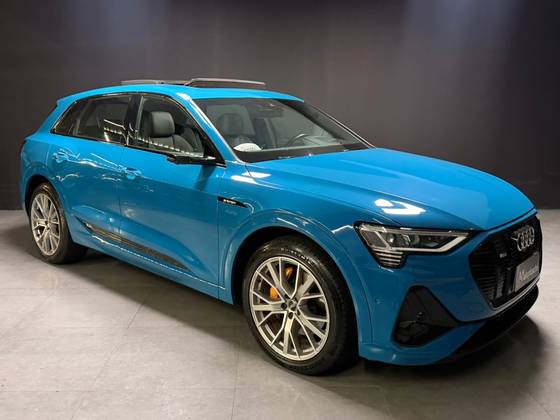 AUDI E-TRON ELÉTRICO PERFORMANCE QUATTRO
