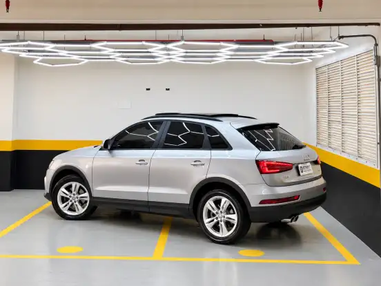 AUDI-Q3-2015