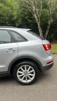 AUDI-Q3-2017