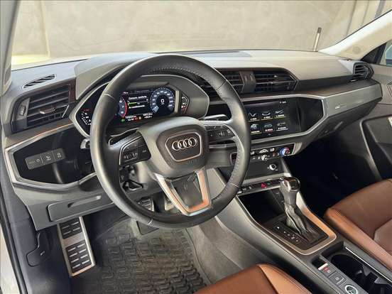 AUDI-Q3-1.4 35 TFSI GASOLINA PRESTIGE PLUS S TRONIC AUDI-Q3-2019