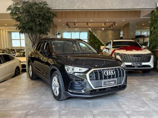 AUDI-Q3-2021