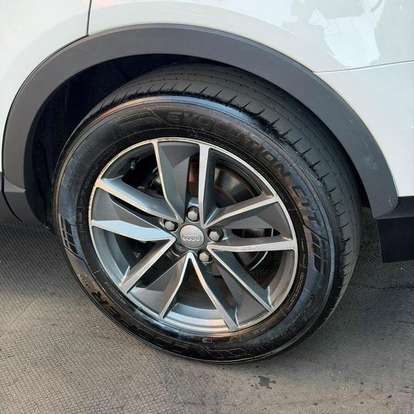 AUDI-Q3-2016