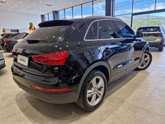 AUDI-Q3-2018