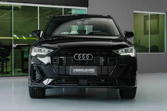 AUDI-Q3-2022