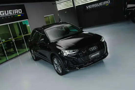 AUDI-Q3-2022