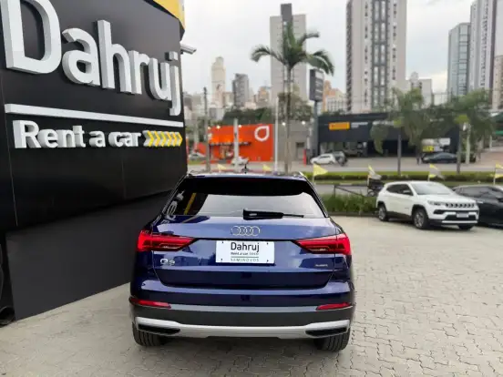 AUDI-Q3-2023