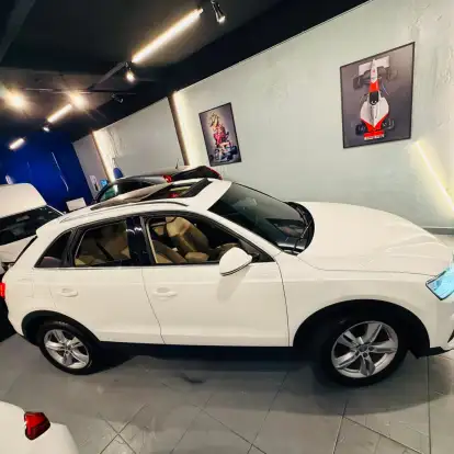 AUDI-Q3-2017