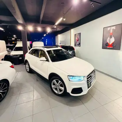 AUDI-Q3-2017