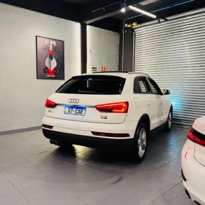 AUDI-Q3-2017