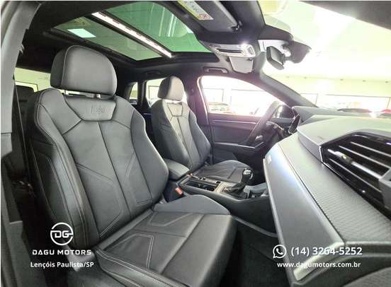 AUDI-Q3-2024