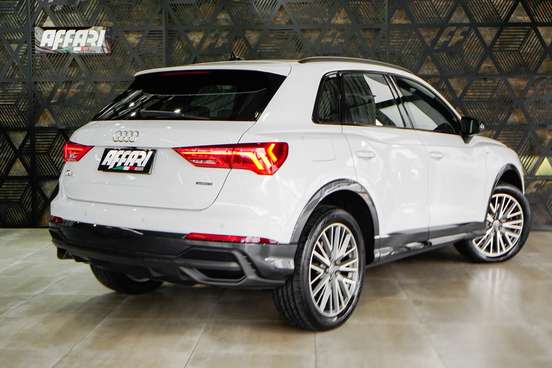 AUDI-Q3-2022
