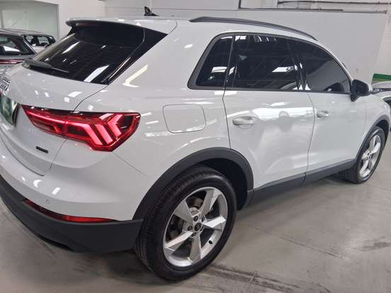 AUDI-Q3-2024