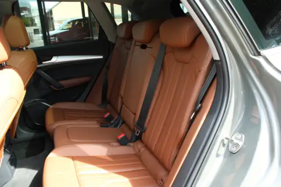 AUDI-Q5-2024