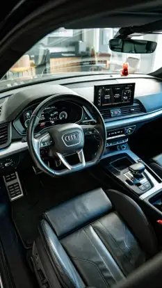 AUDI-Q5-2022