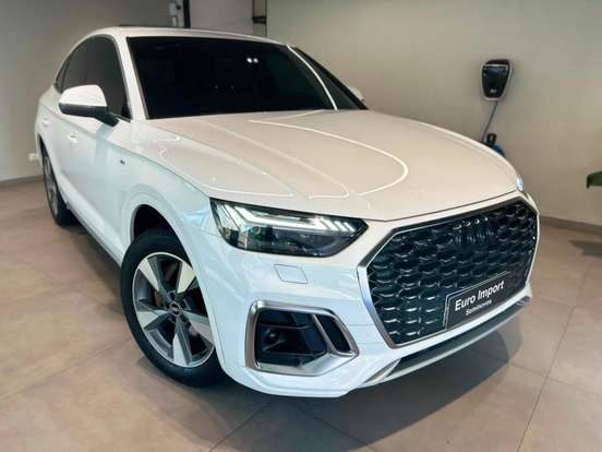 AUDI-Q5-2021