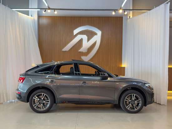 AUDI-Q5-2023