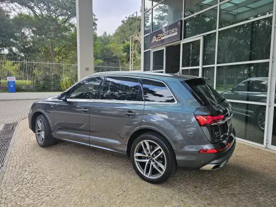 AUDI-Q7-3.0 55 TFSI GASOLINA PERFORMANCE QUATTRO TIPTRONIC AUDI-Q7-2021