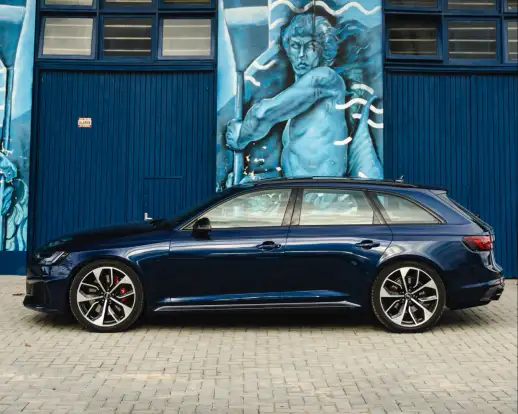 AUDI-RS4-2019