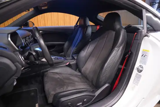 AUDI-TT-2015