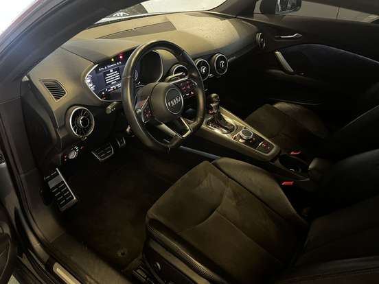 AUDI-TT-2017