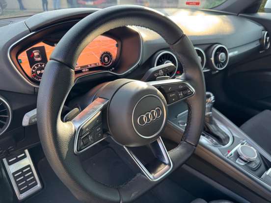 AUDI-TT-2015