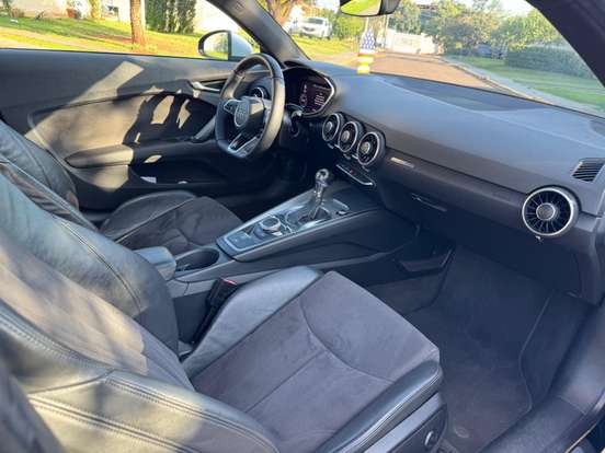 AUDI-TT-2.0 TFSI COUPÉ ATTRACTION 2P GASOLINA S-TRONIC AUDI-TT-2015
