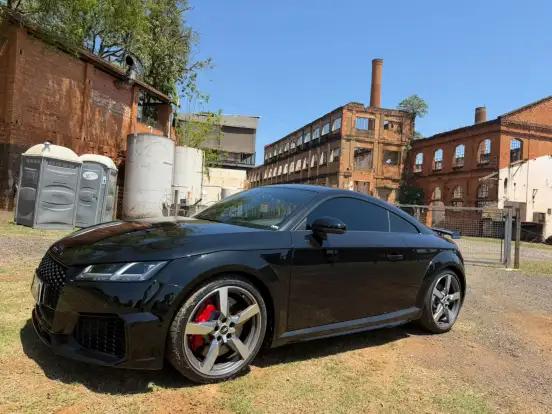 AUDI-TT RS-2020