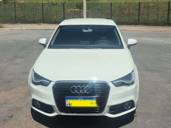 AUDI-A1-1.4 TFSI ATTRACTION 16V 122CV GASOLINA 2P AUTOMÁTICO AUDI-A1-2011
