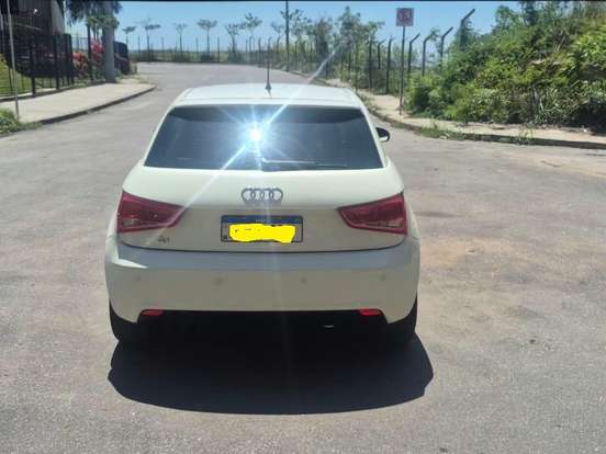 AUDI-A1-1.4 TFSI ATTRACTION 16V 122CV GASOLINA 2P AUTOMÁTICO AUDI-A1-2011
