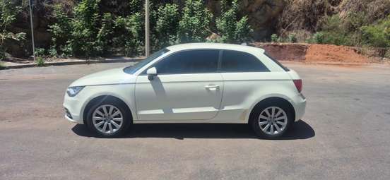 AUDI-A1-2011