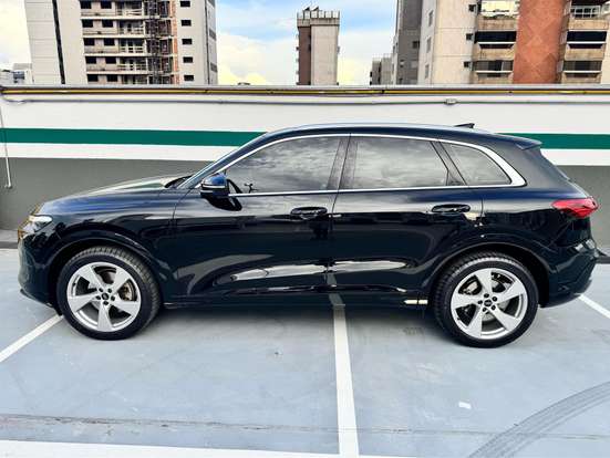 AUDI-Q5-2025