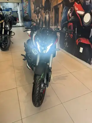 BAJAJ-DOMINAR NS200 BAJAJ-DOMINAR NS200-2026